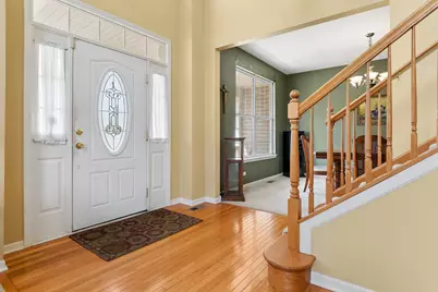 241 Ashcroft Lane, Oswego, IL 60543 - Photo 2