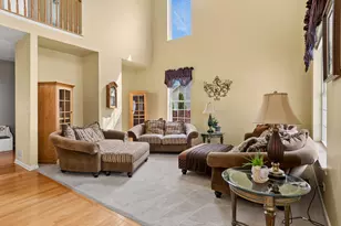 241 Ashcroft Ln, Oswego, IL 60543 - Photo 4