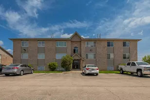 915 Spiros Ct, Dekalb, IL 60115 - Photo 18