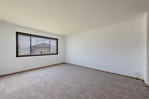 915 Spiros Ct, Dekalb, IL 60115 - Photo 6