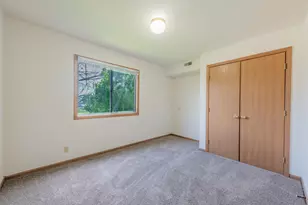 915 Spiros Ct, Dekalb, IL 60115 - Photo 14