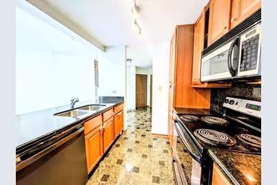 1751 Sleepy Hollow Court #7, Schaumburg, IL 60195 - Photo 8