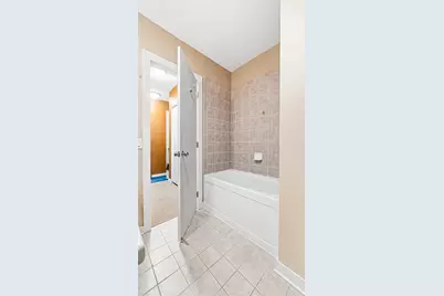 2220 W Maypole Avenue #202, Chicago, IL 60612 - Photo 14
