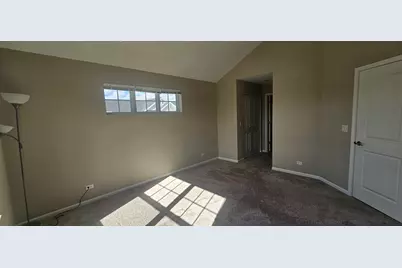 210 Timberleaf Circle, Roselle, IL 60172 - Photo 8