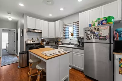 1345 W Walton Street #1, Chicago, IL 60642 - Photo 2
