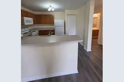 101 Silverstone Drive #101, Carpentersville, IL 60110 - Photo 6