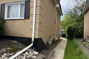 12016 S Kildare Ave, Alsip, IL 60803 - Photo 2