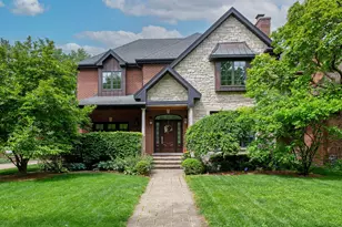 1110 S Washington Ave, Park Ridge, IL 60068 - Photo 1