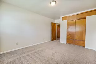 817 Summit Dr, Lockport, IL 60441 - Photo 22