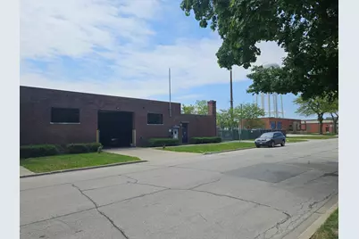 7225 W 59th Street, Summit, IL 60501 - Photo 2