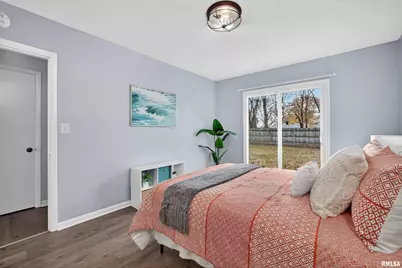 2449 W 13th Street, Davenport, IA 52804 - Photo 20