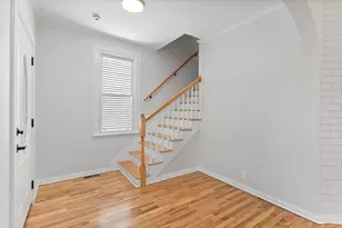 929 N Latrobe Ave, Chicago, IL 60651 - Photo 2