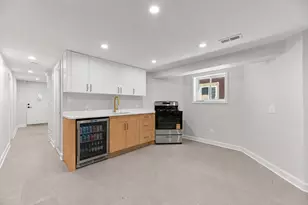929 N Latrobe Ave, Chicago, IL 60651 - Photo 24