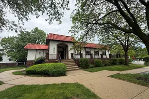 350 Plum Creek Dr, Wheeling, IL 60090 - Photo 12