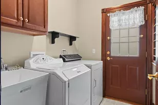 261 Johnson Woods Dr, Batavia, IL 60510 - Photo 20