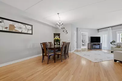 7420 W Lawrence Avenue #202, Harwood Heights, IL 60706 - Photo 8