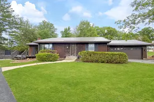 576 Timber Hills Dr, Freeport, IL 61032 - Photo 20