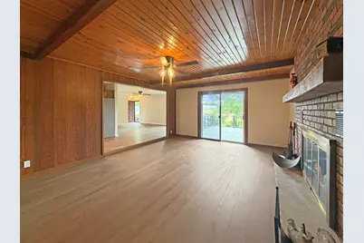 576 Timber Hills Drive, Freeport, IL 61032 - Photo 10