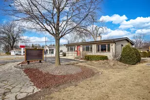 1825 E Roosevelt Rd, Wheaton, IL 60187 - Photo 1