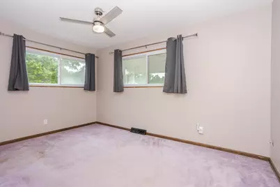 18 Oakwood Drive, Pontiac, IL 61764 - Photo 16