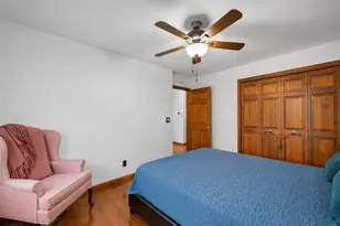 655 Oakview Dr, Algonquin, IL 60102 - Photo 8