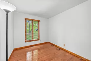 655 Oakview Dr, Algonquin, IL 60102 - Photo 32