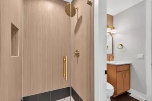 1009 N Drury Ln, Arlington Heights, IL 60004 - Photo 20