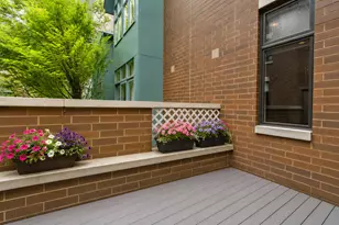 2751 N Greenview Ave, Chicago, IL 60614 - Photo 26