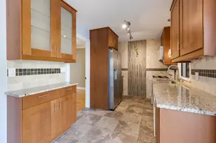740 Lakeview Point, Schaumburg, IL 60194 - Photo 12