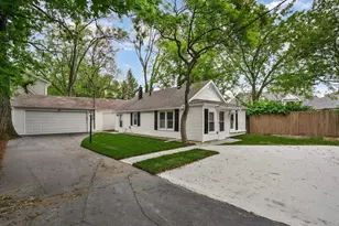 1950 Monroe Ave, Glenview, IL 60025 - Photo 24