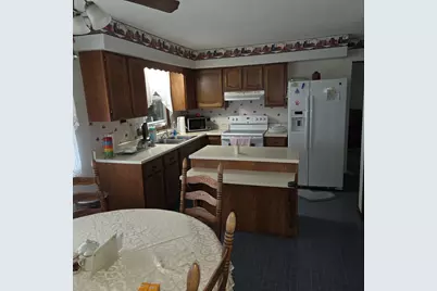 107 S 10th Street S, Benton, IL 62812 - Photo 14