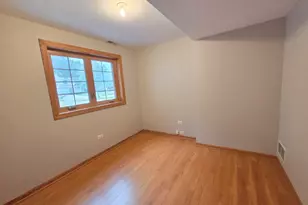8112 Rutherford Dr, Woodridge, IL 60517 - Photo 22