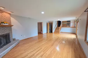8112 Rutherford Dr, Woodridge, IL 60517 - Photo 10