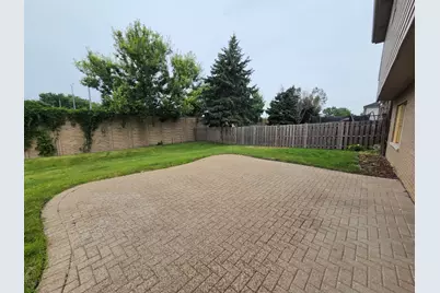8112 Rutherford Drive, Woodridge, IL 60517 - Photo 30
