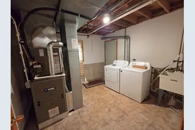 8112 Rutherford Drive, Woodridge, IL 60517 - Photo 26
