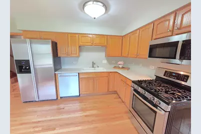 8112 Rutherford Drive, Woodridge, IL 60517 - Photo 6