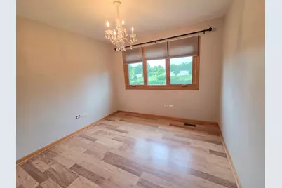 8112 Rutherford Drive, Woodridge, IL 60517 - Photo 18