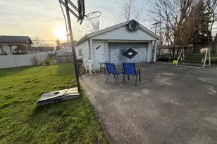 14708 El Vista Ave, Oak Forest, IL 60452 - Photo 10