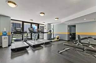 33 W Delaware Pl, Chicago, IL 60610 - Photo 18