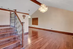 9041 Sunrise Ln, Orland Park, IL 60462 - Photo 6