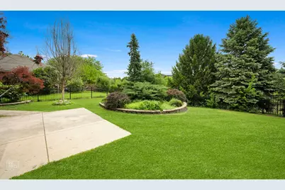 9041 Sunrise Lane, Orland Park, IL 60462 - Photo 24