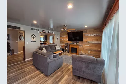 1000 W McKinley Road, Ottawa, IL 61350 - Photo 6