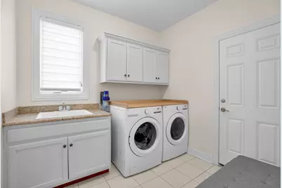 643 W Crockett Avenue, Elmhurst, IL 60126 - Photo 16
