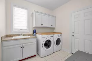 643 W Crockett Ave, Elmhurst, IL 60126 - Photo 16
