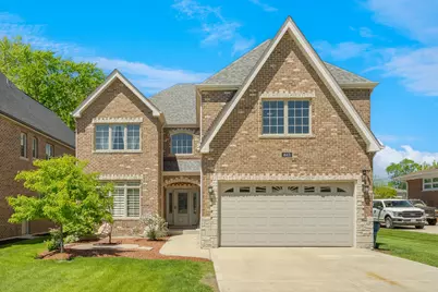 643 W Crockett Avenue, Elmhurst, IL 60126 - Photo 1