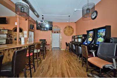3034 W Montrose Avenue, Chicago, IL 60618 - Photo 12