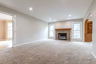383 Barnswallow Ln, Vernon Hills, IL 60061 - Photo 22
