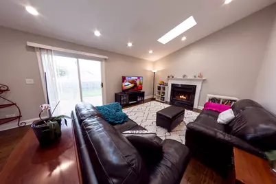 1284 Regent Drive, Mundelein, IL 60060 - Photo 10
