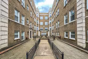 1153 W Lunt Ave, Chicago, IL 60626 - Photo 1