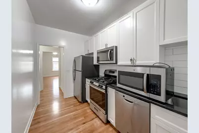 1153 W Lunt Avenue #1, Chicago, IL 60626 - Photo 4